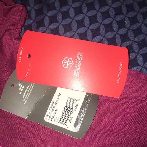 Girls BCG moisture wicking top - Picture 3 of 3